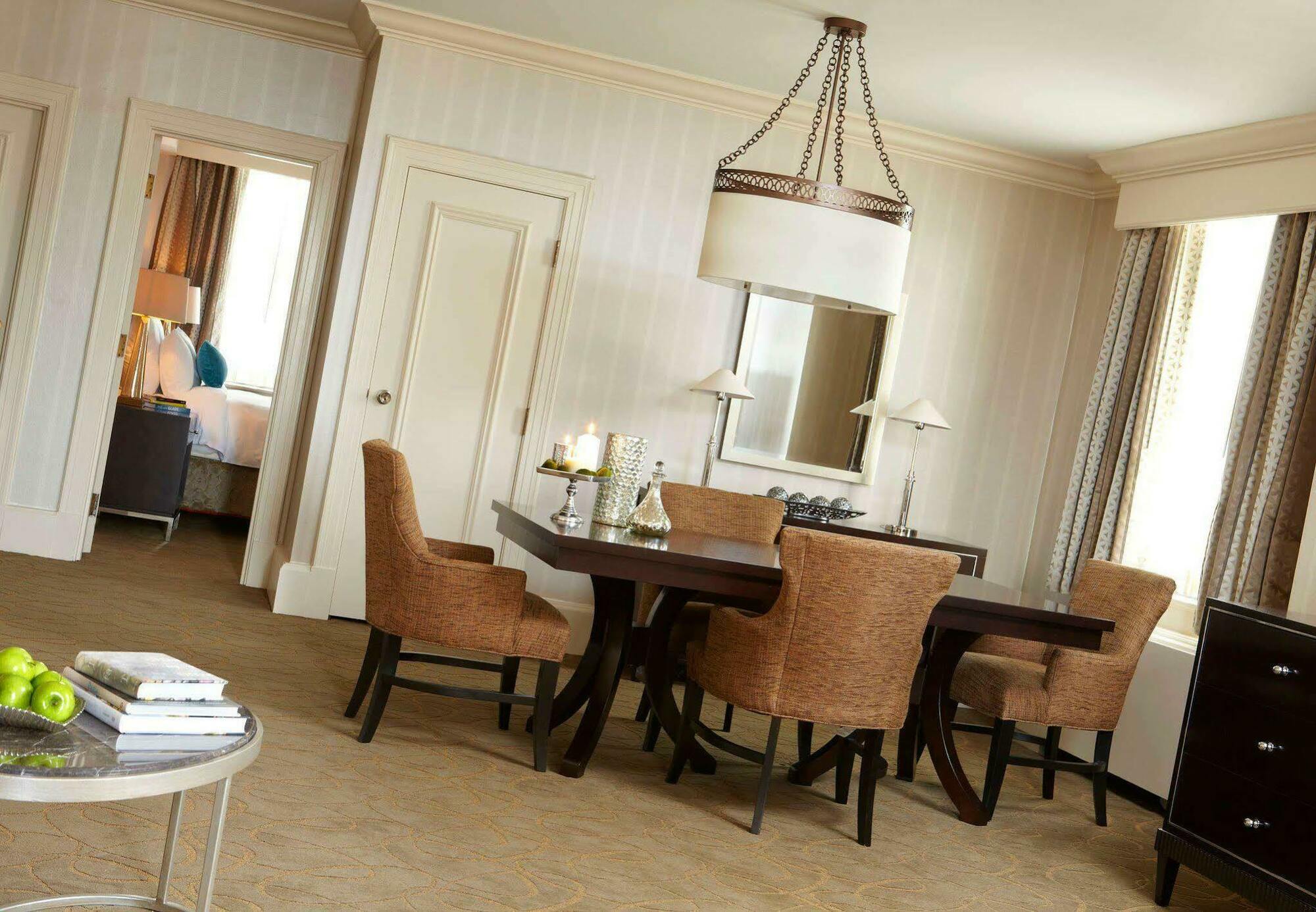 Hotel Cleveland Autograph Collection Номер фото